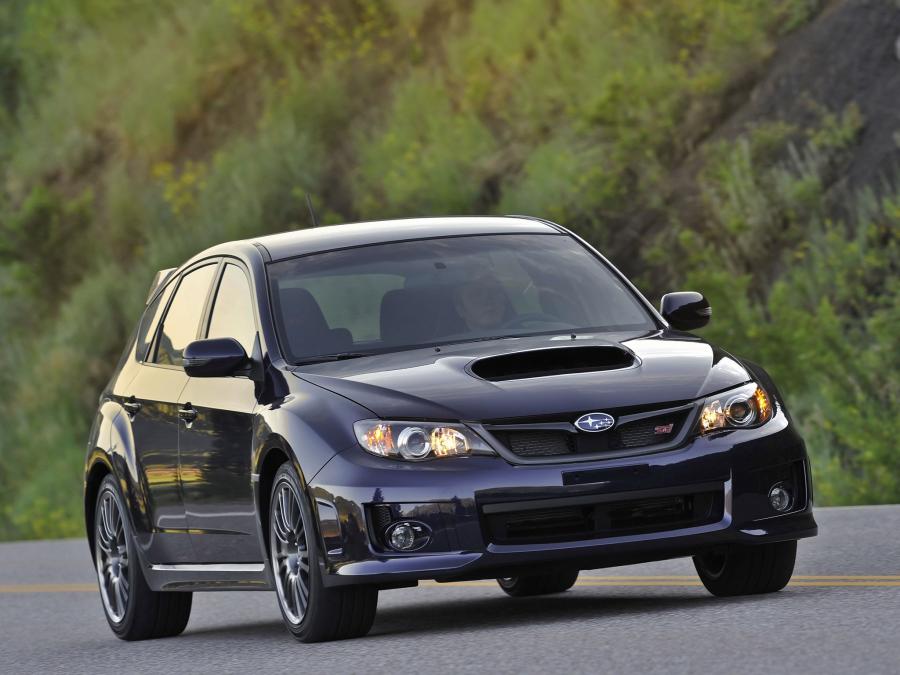  Subaru Impreza WRX STi 2010 года  (US) (фото 17 из 22)